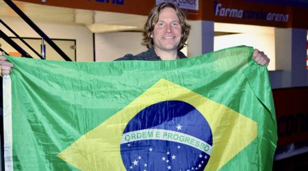 Show Revisiting Creedence em São José dos Campos reúne público e destaca repertório nostálgico na Arena Farma Conde