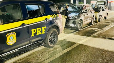 Irmãos são presos em Jacareí com carros roubados no Rio de Janeiro