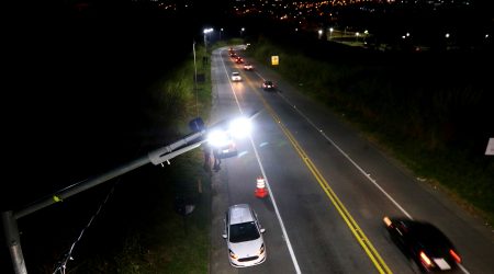 Jacareí inicia troca de mil luminárias de LED em mais de 20 bairros