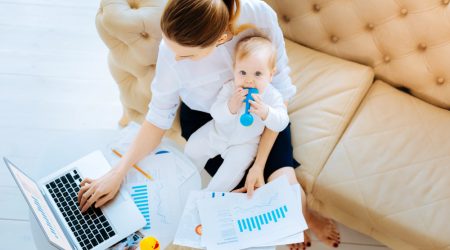 Licença-Maternidade Agora Pode Ser Estendida em Caso de Internação Prolongada