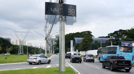A Câmara de São José dos Campos aprovou leis e analisa propostas relacionadas à segurança viária, educação no trânsito e melhoria da mobilidade urbana no município. Foto: Flávio Pereira/CMSJC