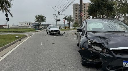 Mais um acidente no Urbanova; colisão registrada nesta quinta!
