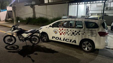 Moto furtada é recuperada pela PM em São José