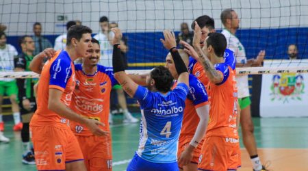 Na estreia da Superliga São José vence Monte Claros por 3 a 2