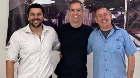 Nova diretoria da ASSECRE toma posse em São José dos Campos