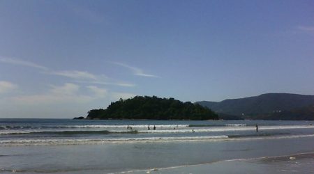 Pai morre afogado ao salvar filho de 17 anos em Ubatuba