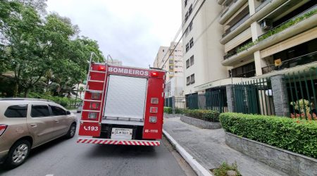 Panela é esquecida no fogo, e Bombeiros atendem ocorrência em prédio na Nove de Julho