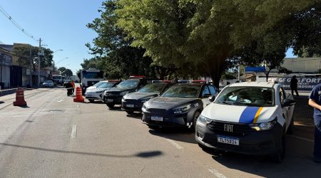 Prefeitura interdita bar e notifica adegas em operação na região sudeste de São José