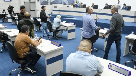 Projeto de Anderson que perdoa dívida de até R$1,8 mil é aprovado na Câmara