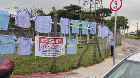 Protestos na General Motors Metalúrgicos lutam contra demissões