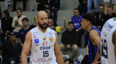 Renato Carbonari renova com o São José Basketball