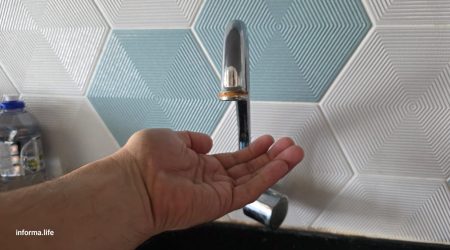 Reparos emergenciais são realizados para normalizar o abastecimento de água na zona leste de São José dos Campos.