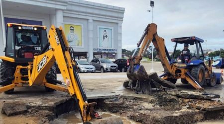 Rompimento de adutora afeta abastecimento de água em 36 bairros de Jacareí neste sábado