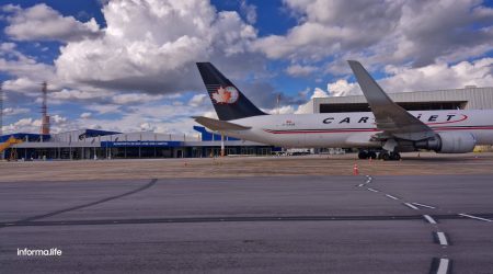 Aeroporto de São José negocia novas rotas internacionais de voos de carga