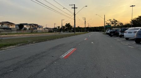 Sinalização de ciclorrotas colocadas em avenidas do Urbanova