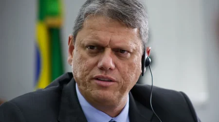 Tarcísio critica greve dos trabalhadores da Sabesp, metrô e CPTM