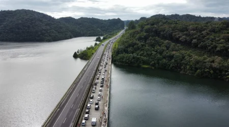 Trechos das rodovias Tamoios e Oswaldo Cruz seguem interditada