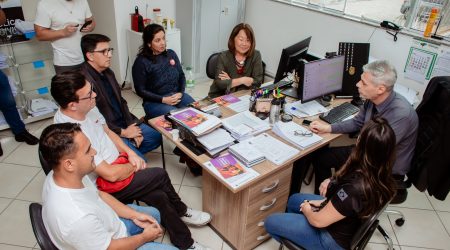 Vereadores de São José dos Campos se reúnem com delegados da Delegacia de Defesa da Mulher (DDM). FOTOS: Cleverson Nunes/CMSJC