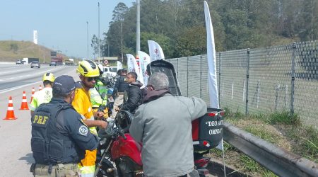 CCR promove ação de segurança para motociclistas