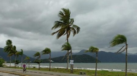 Previsão do tempo: fim de semana com sol, nuvens e chuvas rápidas no Litoral Norte