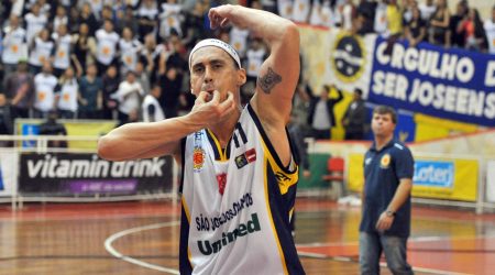 Ícone do basquete joseense, Fúlvio será homenageado em duelo contra o Brasília na Arena!