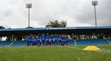São José empata com Portuguesa em jogo-treino na capital paulista