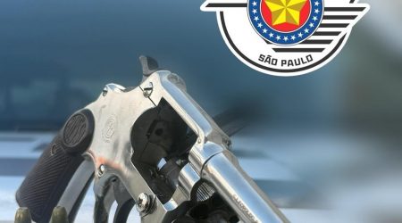 Homem tenta vender arma em supermercado e é preso em São José dos Campos