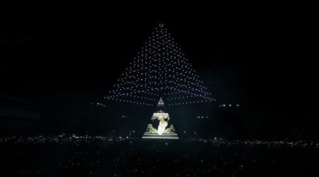 DJ Alok comanda show de drones no Pinda Rodeio Fest nesta sexta