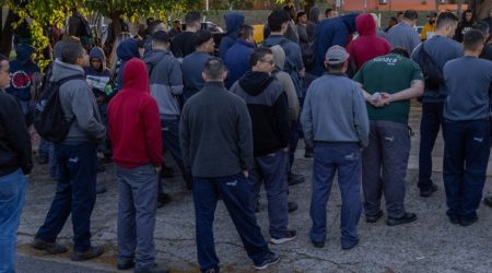 Greve na Sonaca: metalúrgicos param por melhoria nos direitos e salários
