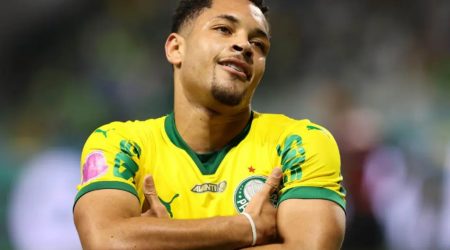 Vitor Roque e Casemiro na lista de Ancelloti para amistosos da Seleção!