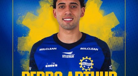 Com passagem pela Seleção de base, Pedro Arthur é confirmado no São José em 2026