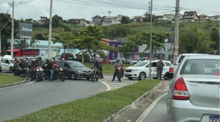 Polícia Militar interditou ponte do Urbanova após localização de artefato na região/ Foto: Revista Urbanova