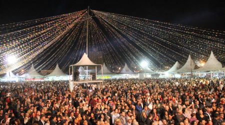 : Aniversário de Caçapava 2026 tem shows e desfile