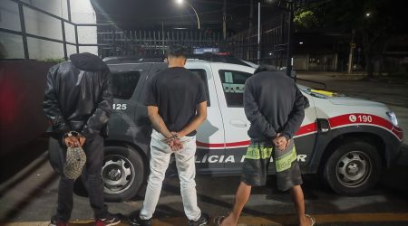 Baterias furtadas de torre de telefonia foram recuperadas pela Polícia Militar em São José dos Campos.