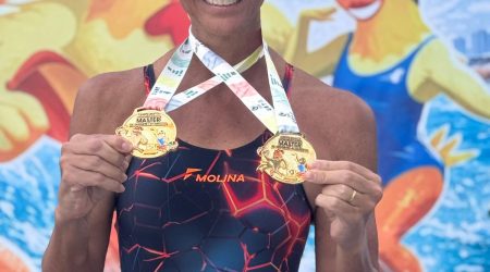 Fabíola Molina conquista dois ouros e bate recorde no Sul-Americano Master.