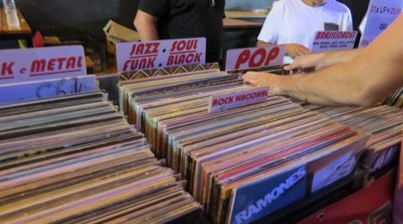 Feira de Discos em São José dos Campos reúne milhares de títulos