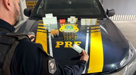 Produtos estavam escondidos em fundo falso no porta-malas de veículo abordado pela PRF