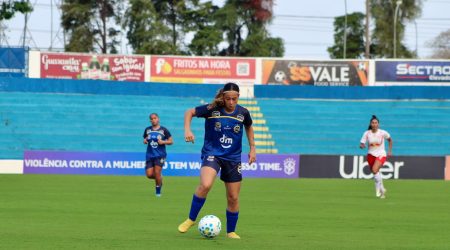 Mariana Luz / São José Futebol Feminino