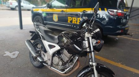 Motocicleta com chassi e motor raspados foi apreendida pela PRF em São José dos Campos