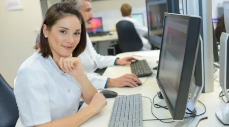 Cursos profissionalizantes gratuitos do Trampolim oferecem 180 vagas na RM Vale