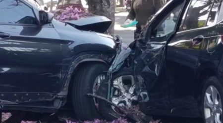 Acidente na Av. Andrômeda deixa duas jovens feridas nesta quarta
