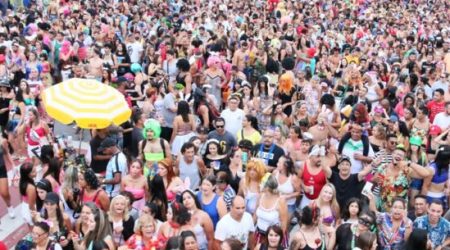 Super tradicional, Bloco das Piranhas agita orla de Caraguá neste sábado!