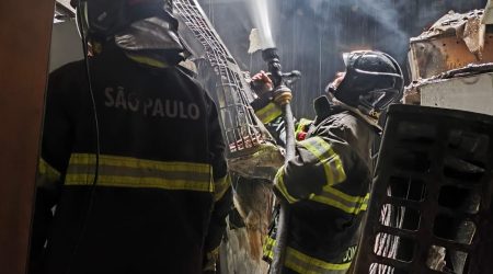 Gás vaza, e restaurante é consumido pelas chamas em Caraguá!