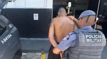 PM age rápido e prende três por tentativa de homicídio no centro lotado de Caraguá