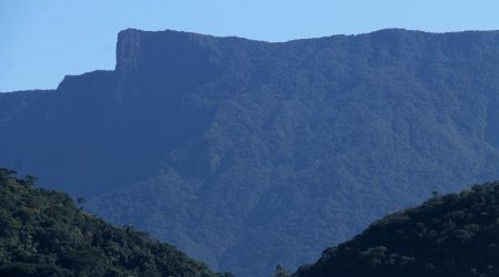 Ecoturismo no Litoral Norte: Trilha do Pico do Corcovado será reaberta em maio