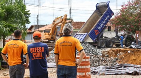 Cratera no Imperial entra na fase de contenção das erosões. Imóveis seguem interditados!