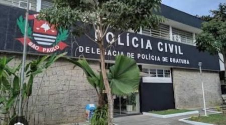 Homicídio foi registrado na Delegacia de Ubatuba; Polícia investiga o caso em busca do assassino