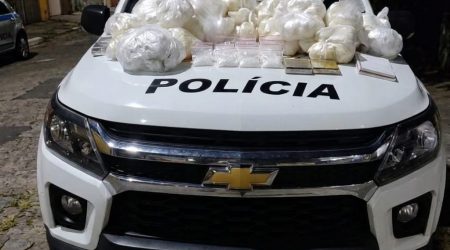 Mulher é presa com 49 kg de drogas em operação da PM em Lorena