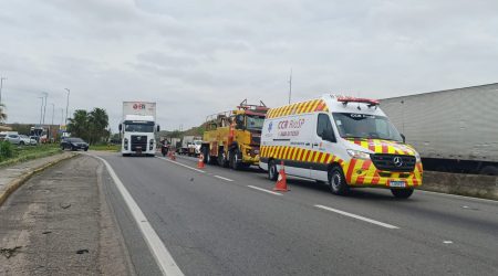 Atropelamento na Via Dutra deixa vítima grave em Jacareí