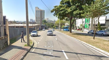Avenida Salmão terá obra viária entre os dias 4 e 14 de março, com interdições parciais